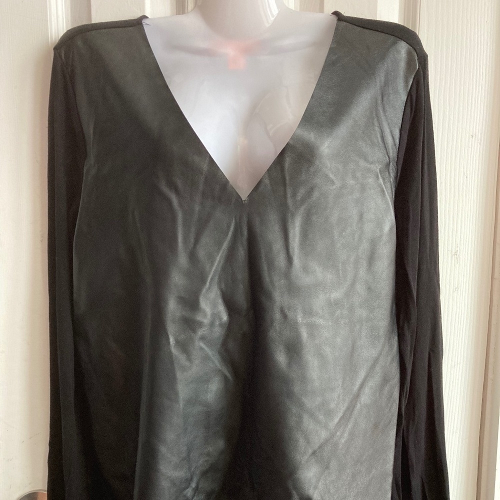 ❤️ 2 for $10 ❤️ Joe Fresh leather like front size Medium long sleeve top